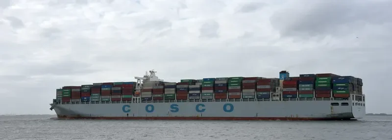 COSCO ENGLAND Container Ship IMO 9516428 photo 4