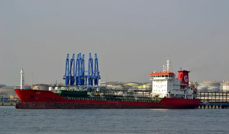 ALICE Tanker IMO 9520273 photo 8