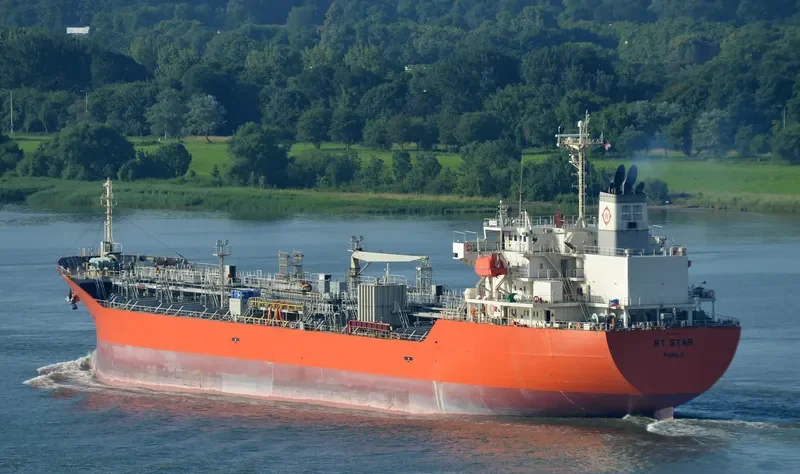 RT STAR Tanker IMO 9523835 photo 9