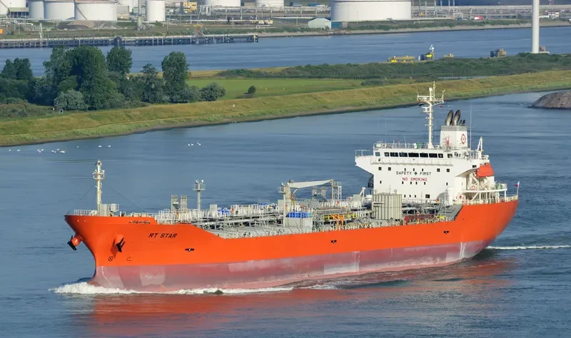 RT STAR Tanker IMO 9523835 photo 10