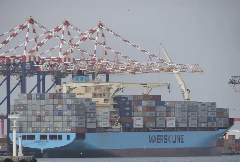 MAERSK CABINDA Container Ship IMO 9525493 photo 6