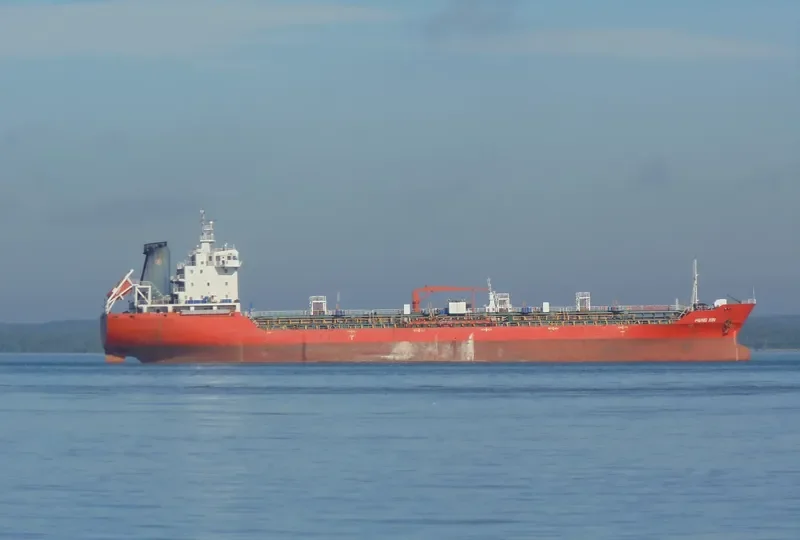 HENG XIN Tanker IMO 9526681 photo 6