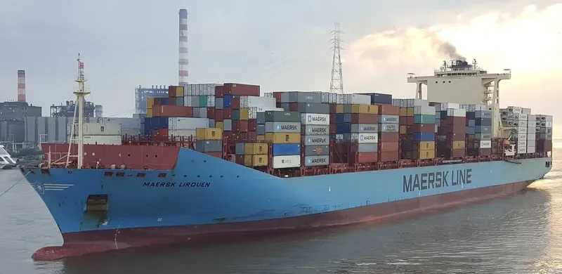 MAERSK LIRQUEN Container Ship IMO 9526887 photo 8