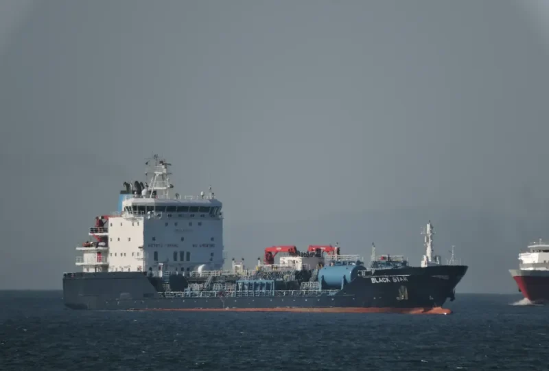BLACK STAR Tanker IMO 9527776 photo 9