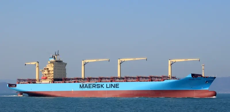 MAERSK CARDIFF Container Ship IMO 9529255 photo 5