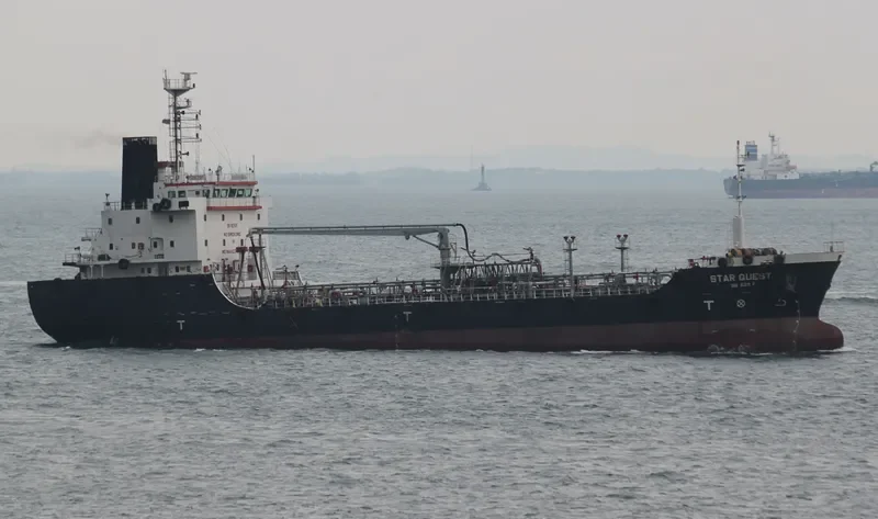 STAR QUEST Tanker IMO 9529358 photo 7