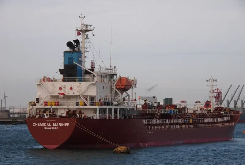 LIPARI Tanker IMO 9529487 photo 8