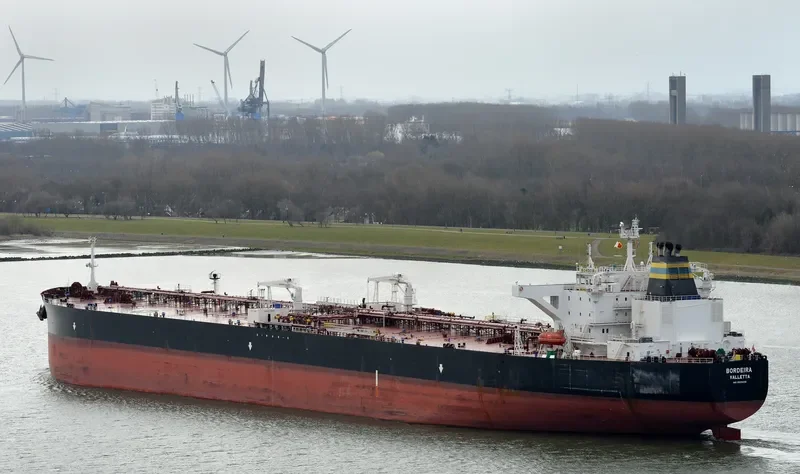 BORDEIRA Tanker IMO 9529499 photo 5