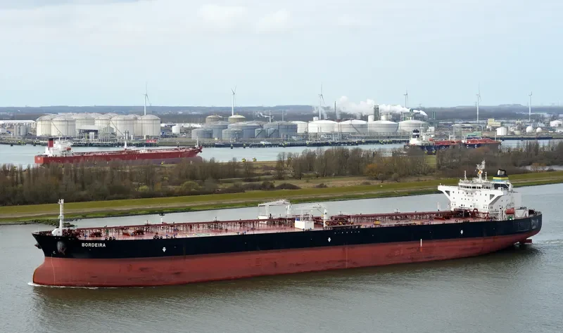 BORDEIRA Tanker IMO 9529499 photo 6