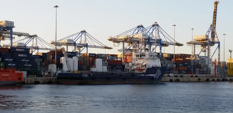 OOC TIGER Offshore Vessel IMO 9529700 photo 2