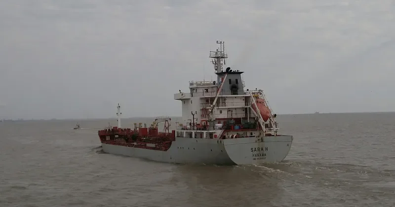 SARA H Tanker IMO 9530527 photo 5