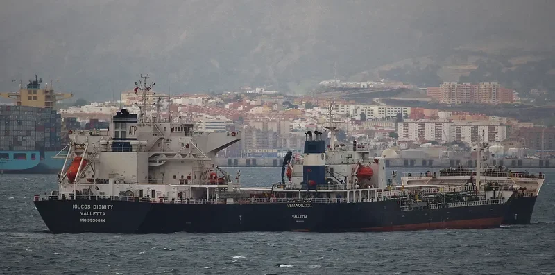 IOLCOS DIGNITY Bulk Carrier IMO 9530644 photo 5