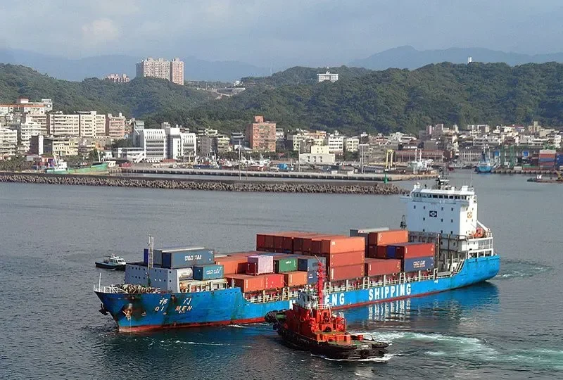 RICH SEAWAY Container Ship IMO 9532044 photo 8