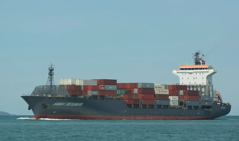 HANSA FRESENBURG Container Ship IMO 9535101 photo 4