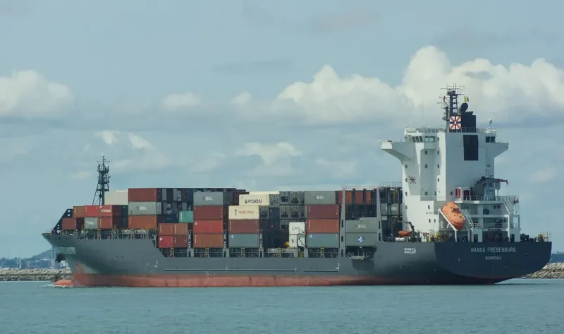 HANSA FRESENBURG Container Ship IMO 9535101 photo 5