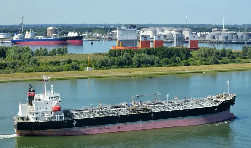CHEMROAD POLARIS Tanker IMO 9536923 photo 4