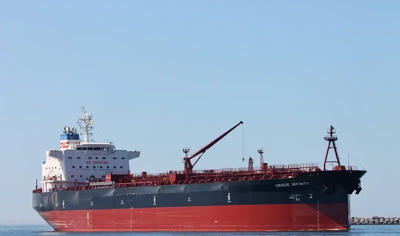 UNIQUE INFINITY Tanker IMO 9540833 photo 9