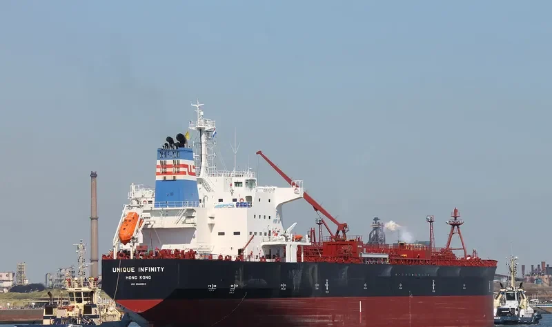 UNIQUE INFINITY Tanker IMO 9540833 photo 10