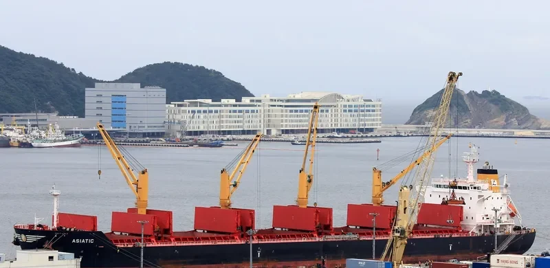 MAKRA Bulk Carrier IMO 9541813 photo 5