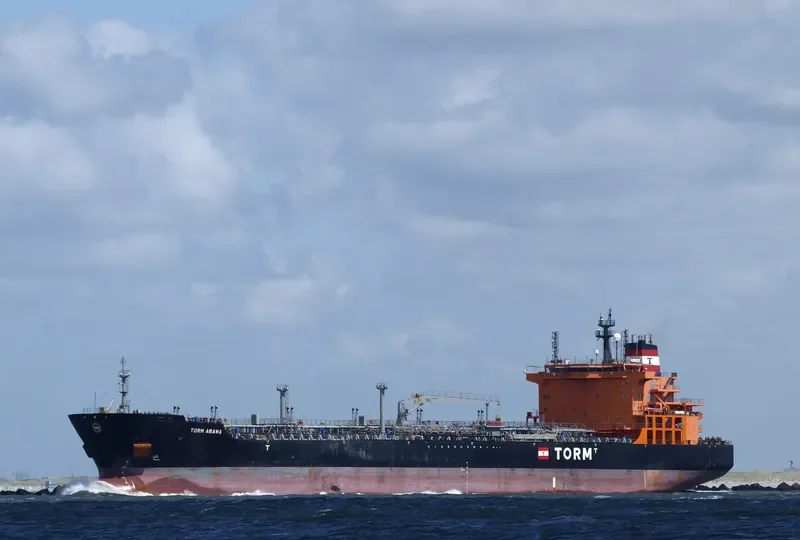 TORM ARAWA Tanker IMO 9543548 photo 2