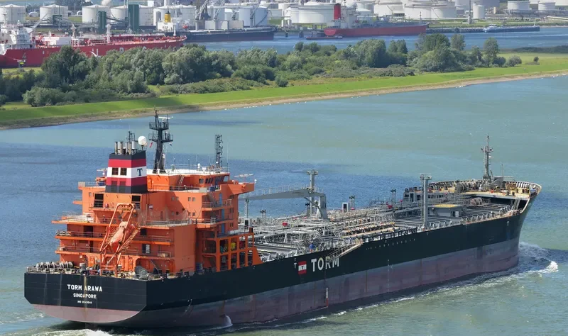 TORM ARAWA Tanker IMO 9543548 photo 3