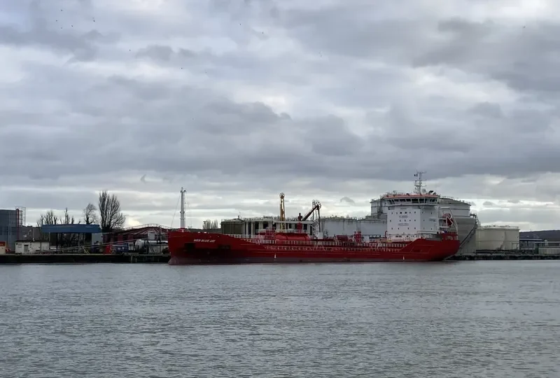 MED BLUE JAY Tanker IMO 9544346 photo 7