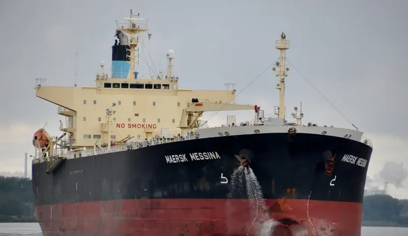 MAERSK MESSINA Tanker IMO 9544592 photo 10