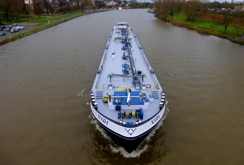 VIDI Tanker IMO 9549736 photo 9