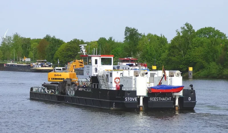 STOVE Offshore Vessel IMO 9549750 photo 3