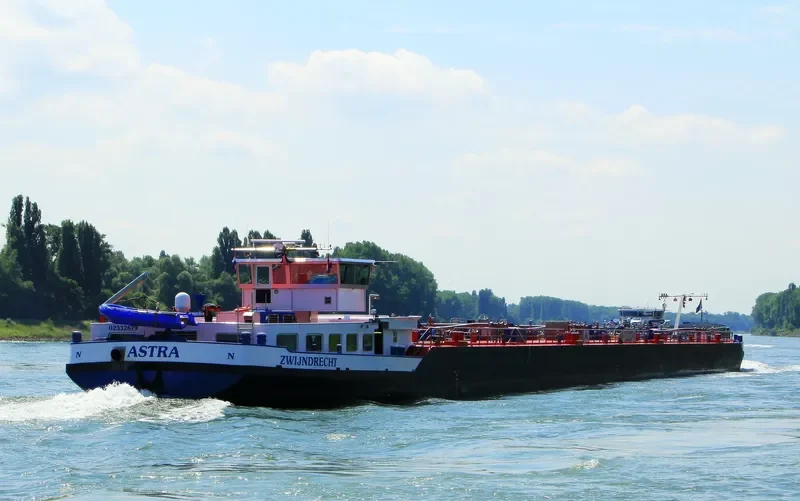 ASTRA Tanker IMO 9549920 photo 2