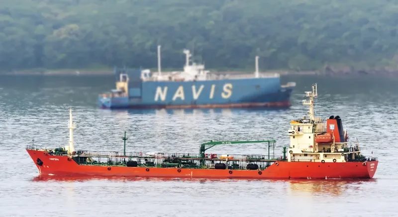 TAIHAI 5 Tanker IMO 9550618 photo 5