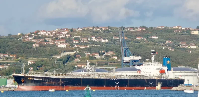 TOPAZ EXPRESS Tanker IMO 9552800 photo 7