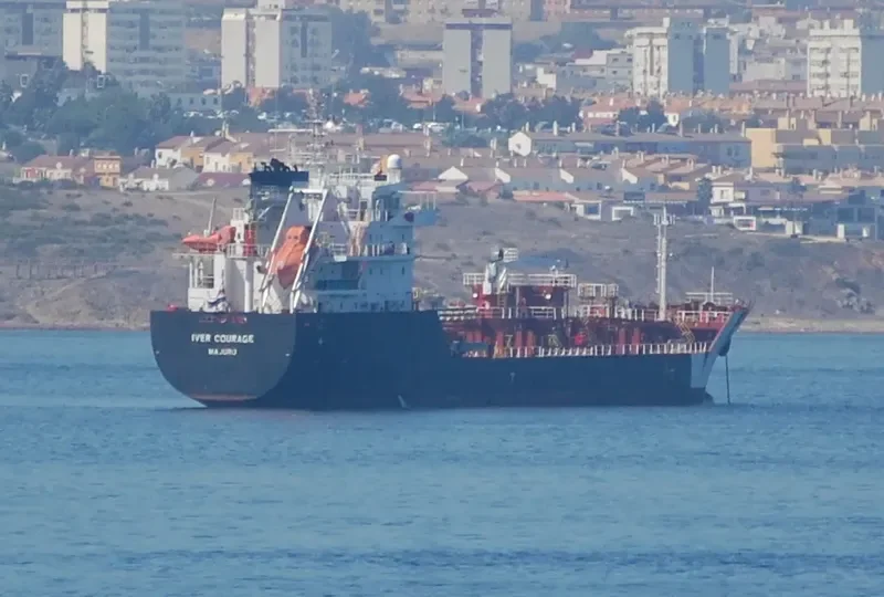 COURAGE 7 Tanker IMO 9553957 photo 7