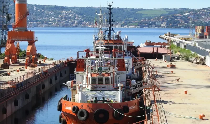 JAGUAR Offshore Vessel IMO 9558610 photo 7
