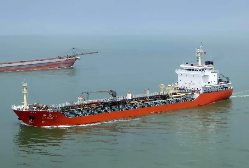 HAI CHANG 18 Tanker IMO 9559523 photo 3
