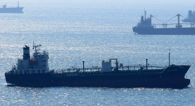 HANYU EMPIRE Tanker IMO 9561112 photo 6