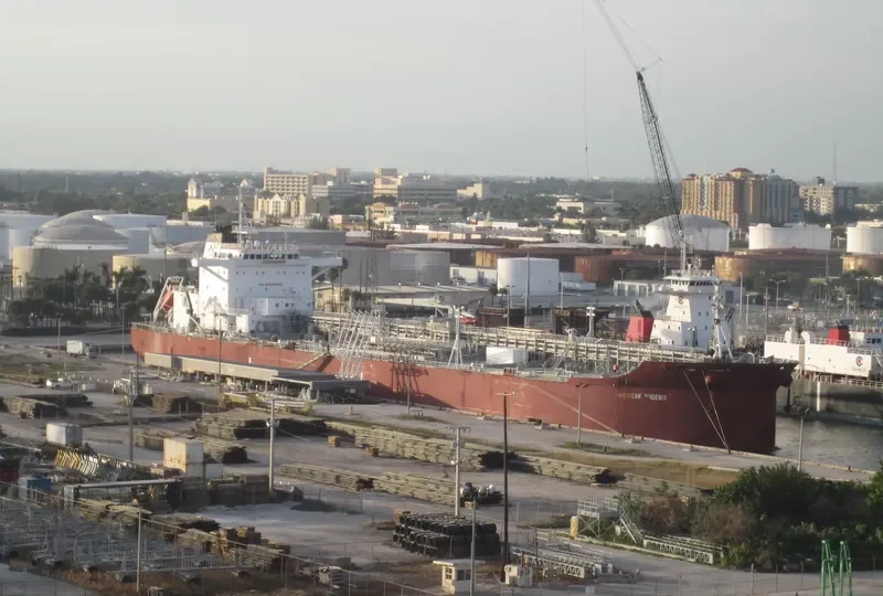AMERICAN PHOENIX Tanker IMO 9564578 photo 7