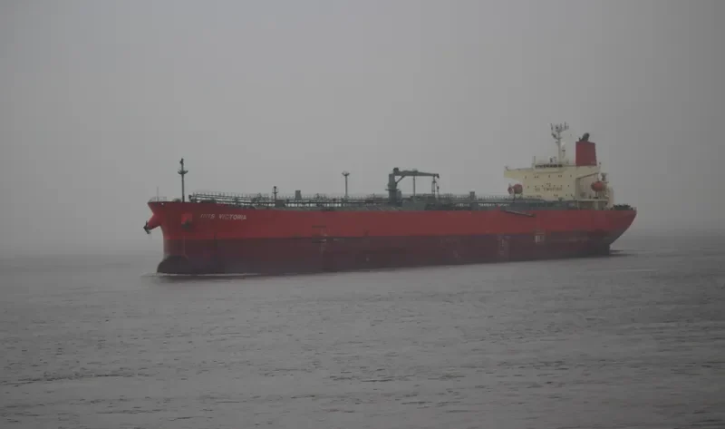 IRIS VICTORIA Tanker IMO 9564671 photo 2