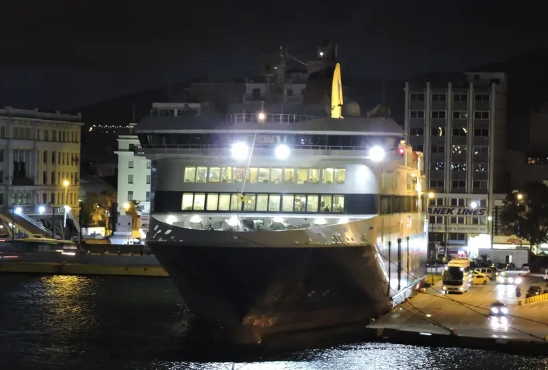 BLUE STAR DELOS Ro-Ro IMO 9565039 photo 3