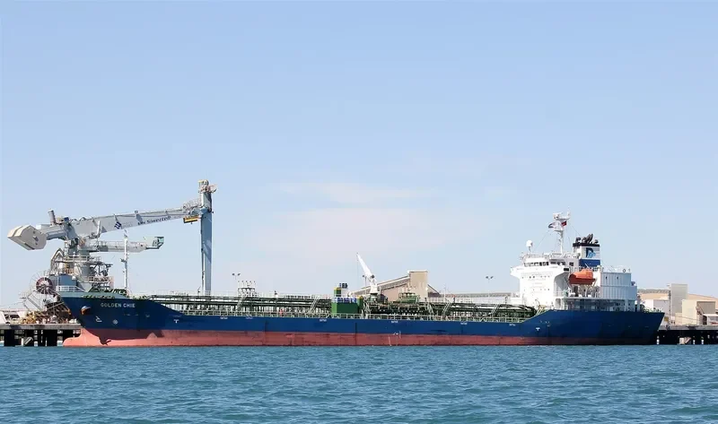 GOLDEN CHIE Tanker IMO 9566203 photo 10