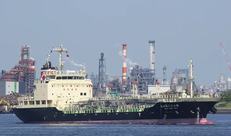 EIZAN MARU NO.82 Tanker IMO 9566772 photo 2