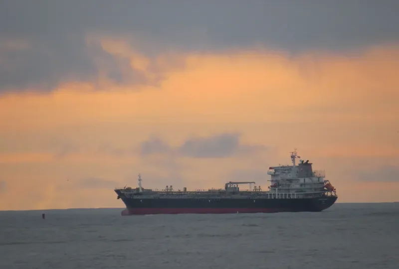 SAKURA CREST Tanker IMO 9568512