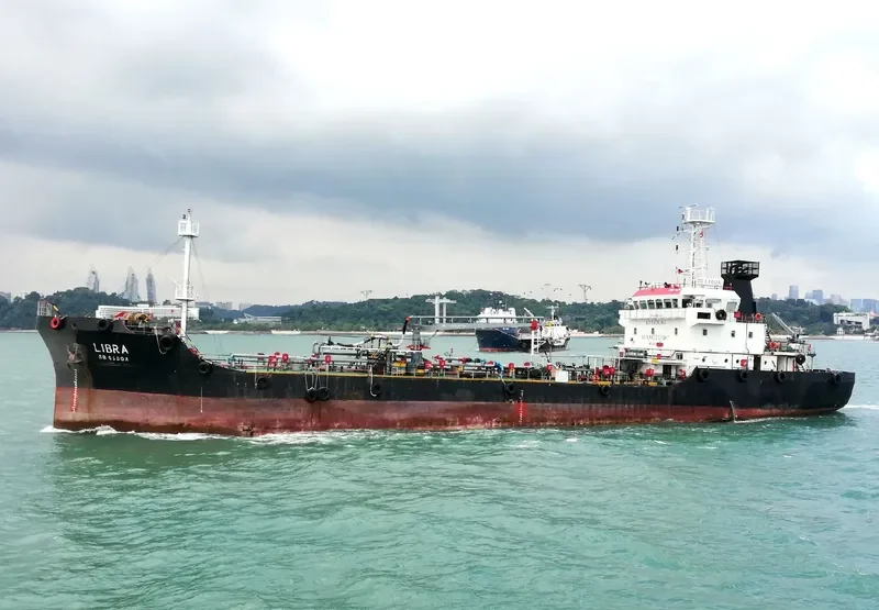 LIBRA Tanker IMO 9568744 photo 9