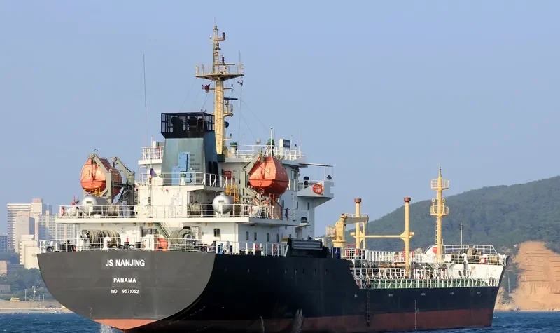 OCEAN CRYSTAL Tanker IMO 9571052 photo 6