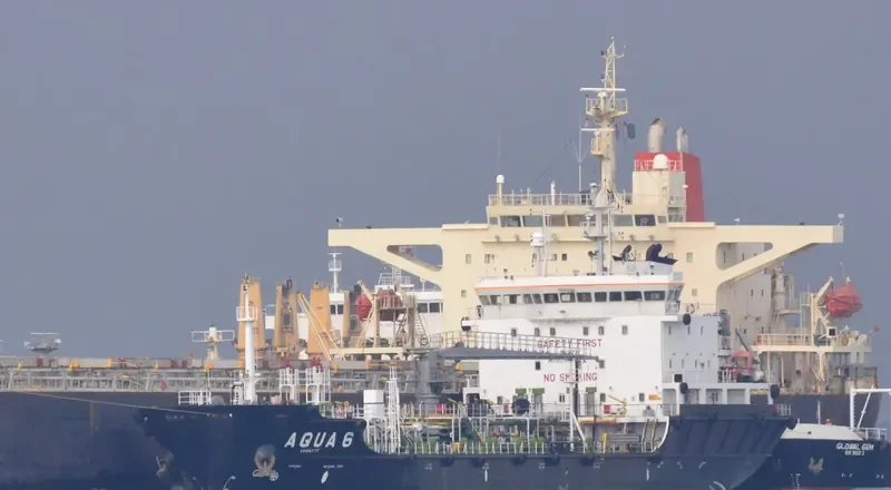AQUA 6 Tanker IMO 9571117 photo 4