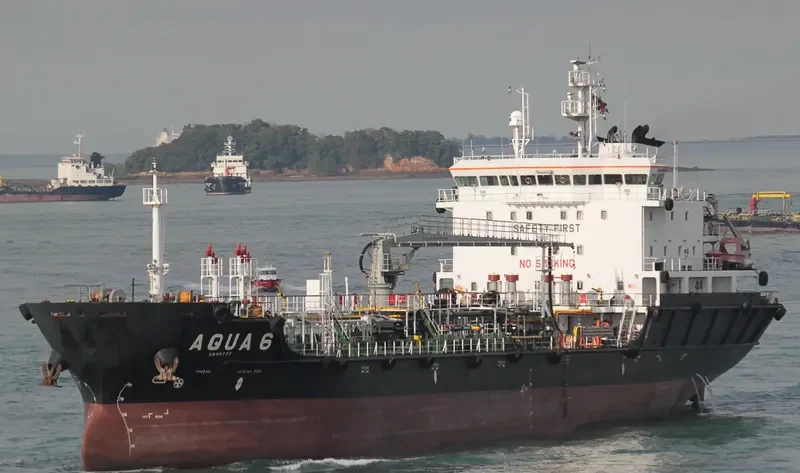 AQUA 6 Tanker IMO 9571117 photo 7