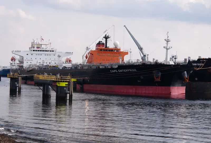LUZON SPIRIT Tanker IMO 9572276 photo 10
