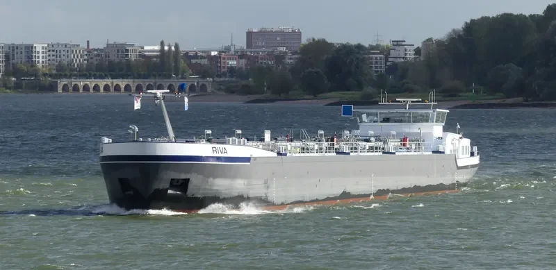 RIVA Tanker IMO 9576208 photo 6