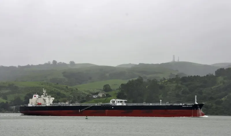 BARCELONA SPIRIT Tanker IMO 9578634 photo 9