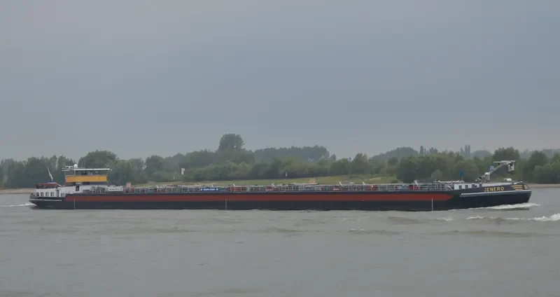 JENERO Tanker IMO 9581356 photo 3